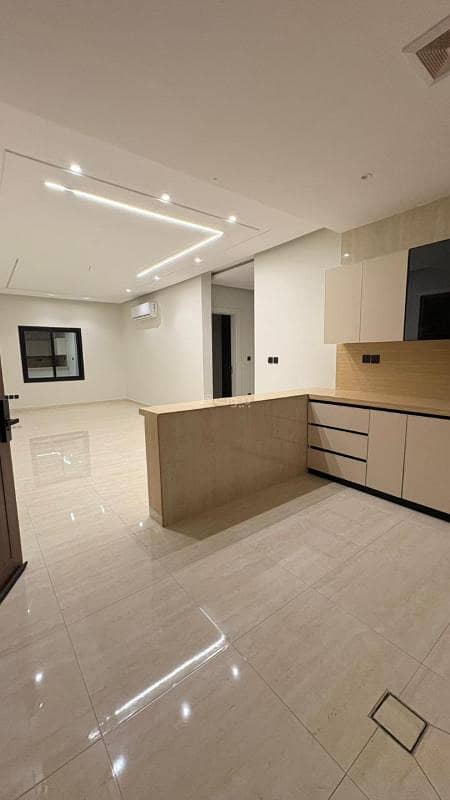 شقة 4 غرف في الحمرا، الخبر 11