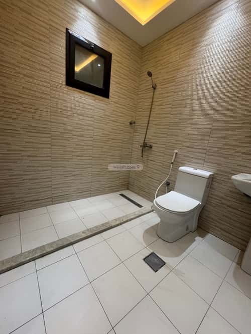 5 bedroom apartment in Al Yaqout, Jeddah 8