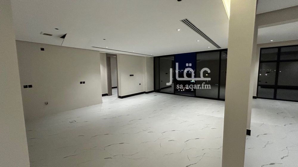 4 bedroom apartment in Ash Shati Al Gharbi, Eastern Province 8