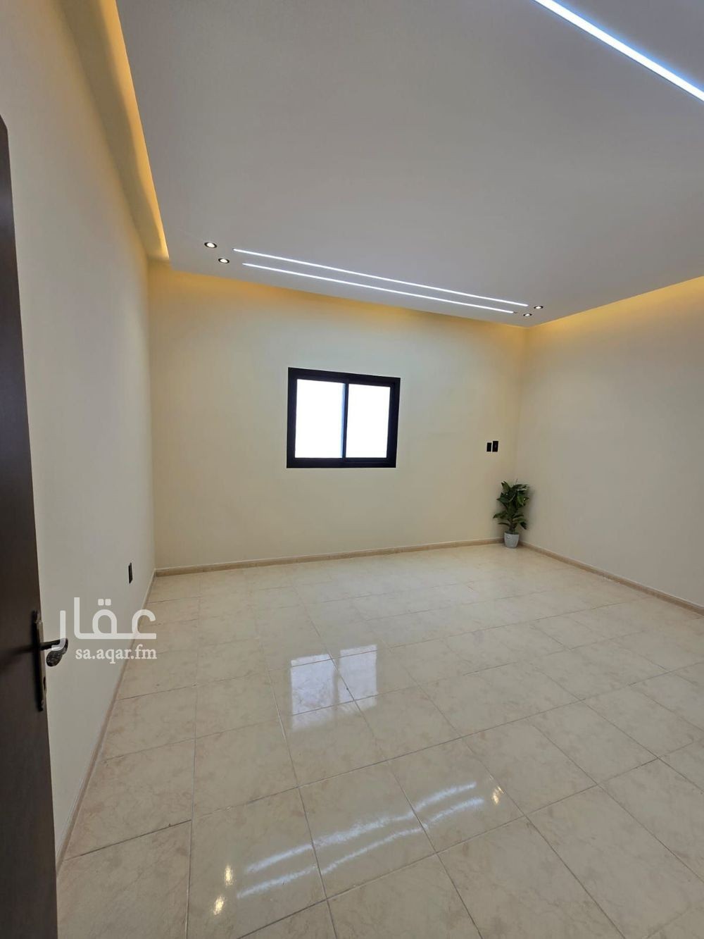 4 bedroom apartment in Taibah, Eastern Province 8