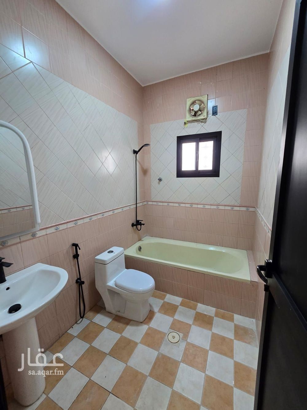4 bedroom apartment in Taibah, Eastern Province 21