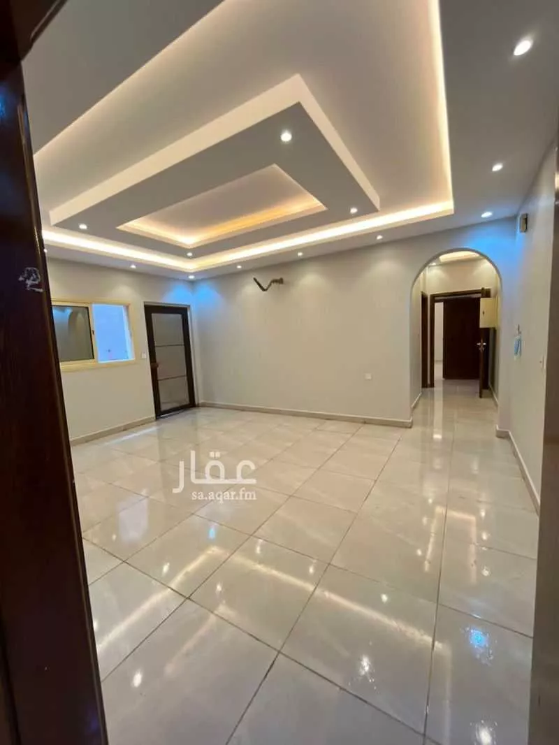 3 bedroom apartment in King Fahd, Madinah 8
