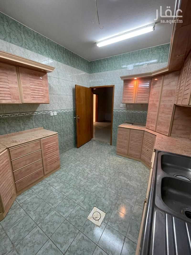 4 bedroom apartment in Al Nahda, Khamis Mushait 5