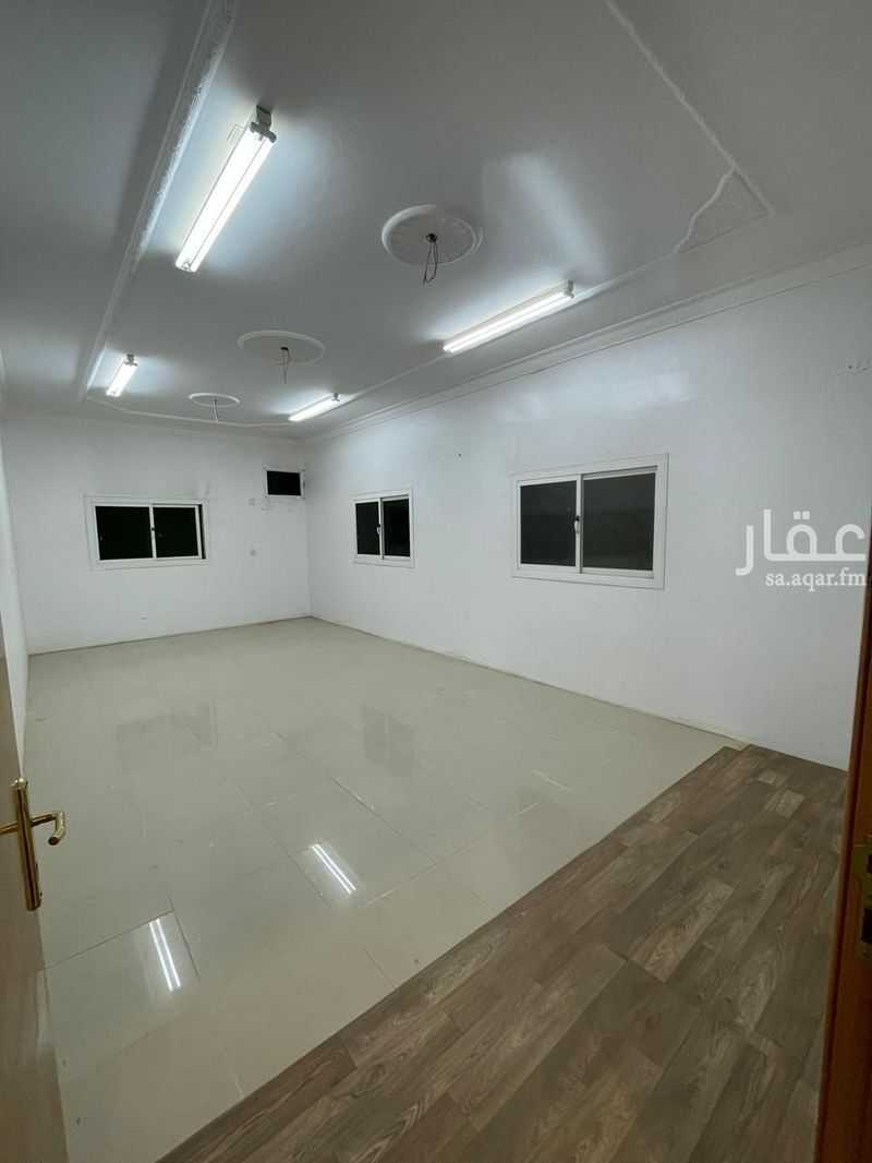 4 bedroom apartment in Al Nahda, Khamis Mushait 3