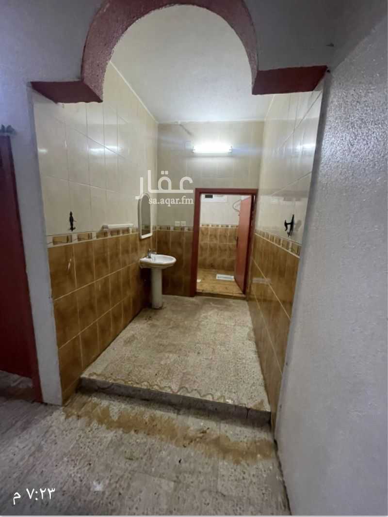 4 bedroom apartment in Dhulalah, Khamis Mushait 8