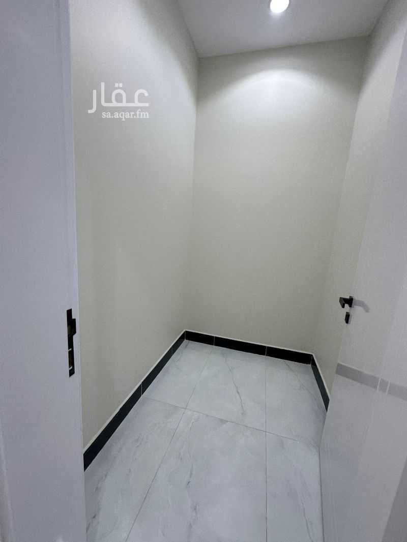 9 bedroom villa in Al Nahda, Khamis Mushait 18