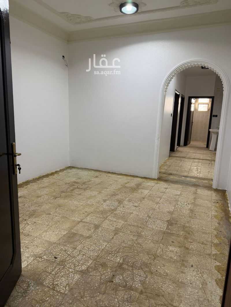 3 bedroom apartment in Irqah, Riyadh 8