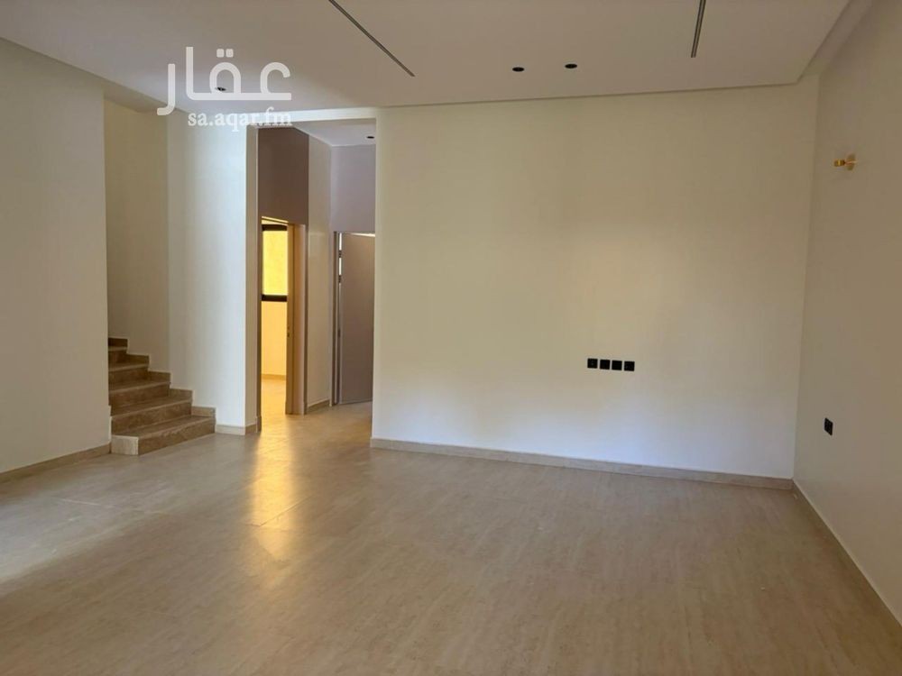 7 bedroom villa in Riyadh 9