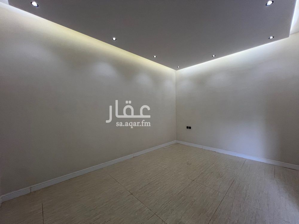 7 bedroom villa in Al Uraija Al Gharbi, Riyadh 14