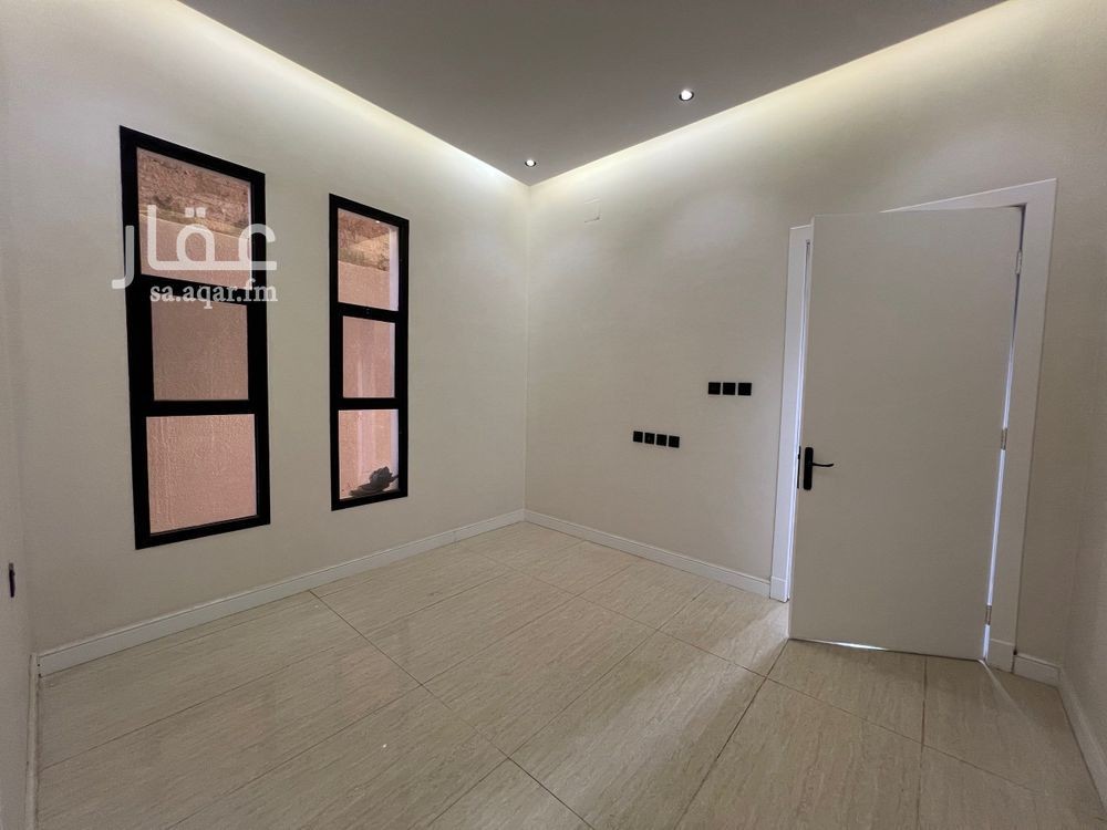 7 bedroom villa in Al Uraija Al Gharbi, Riyadh 9