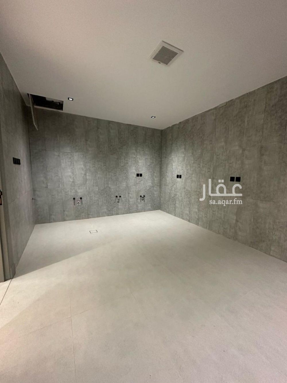 4 bedroom villa in Riyadh 14