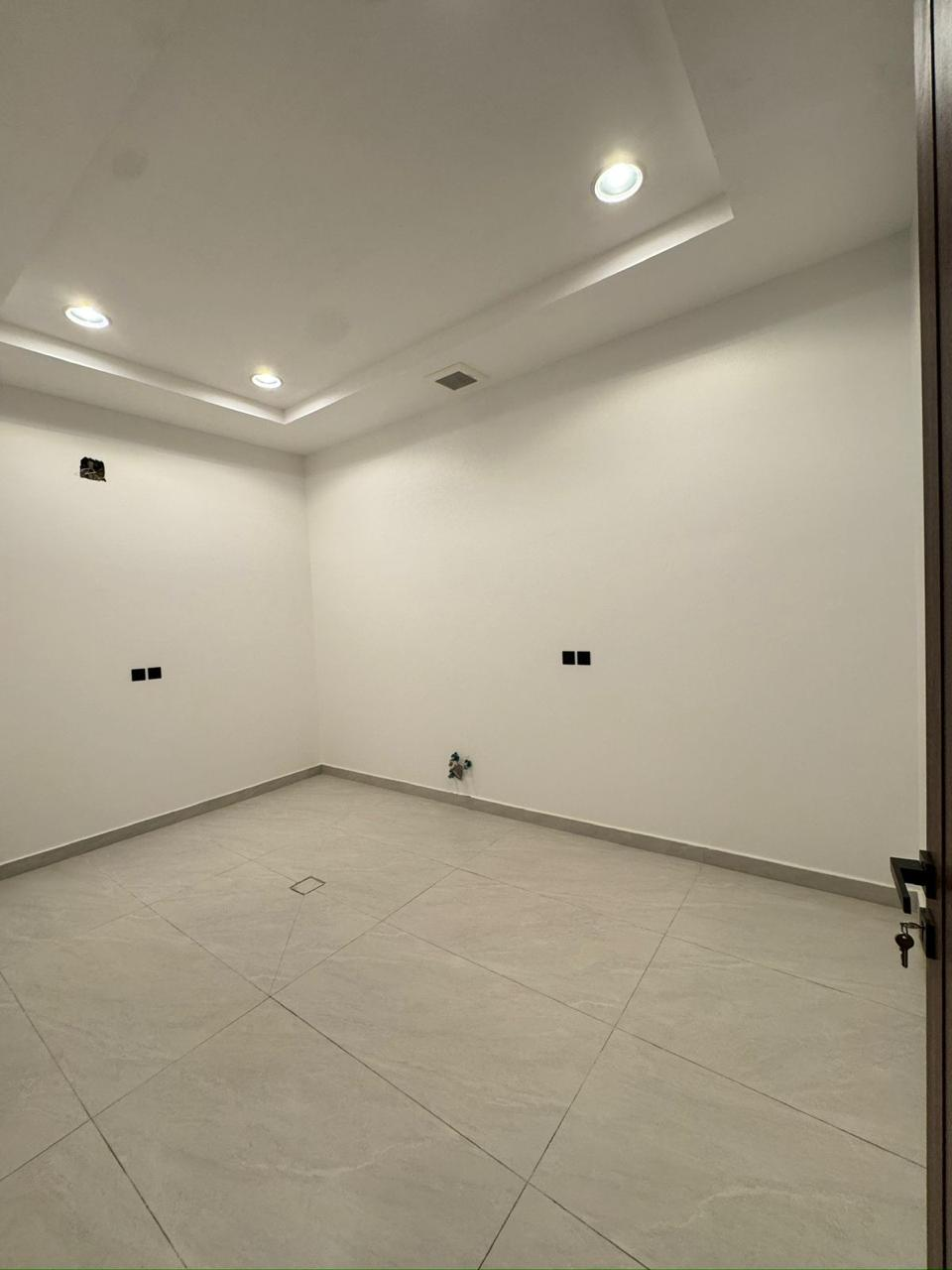 4 bedroom apartment in Al Munsiyah, Riyadh 5