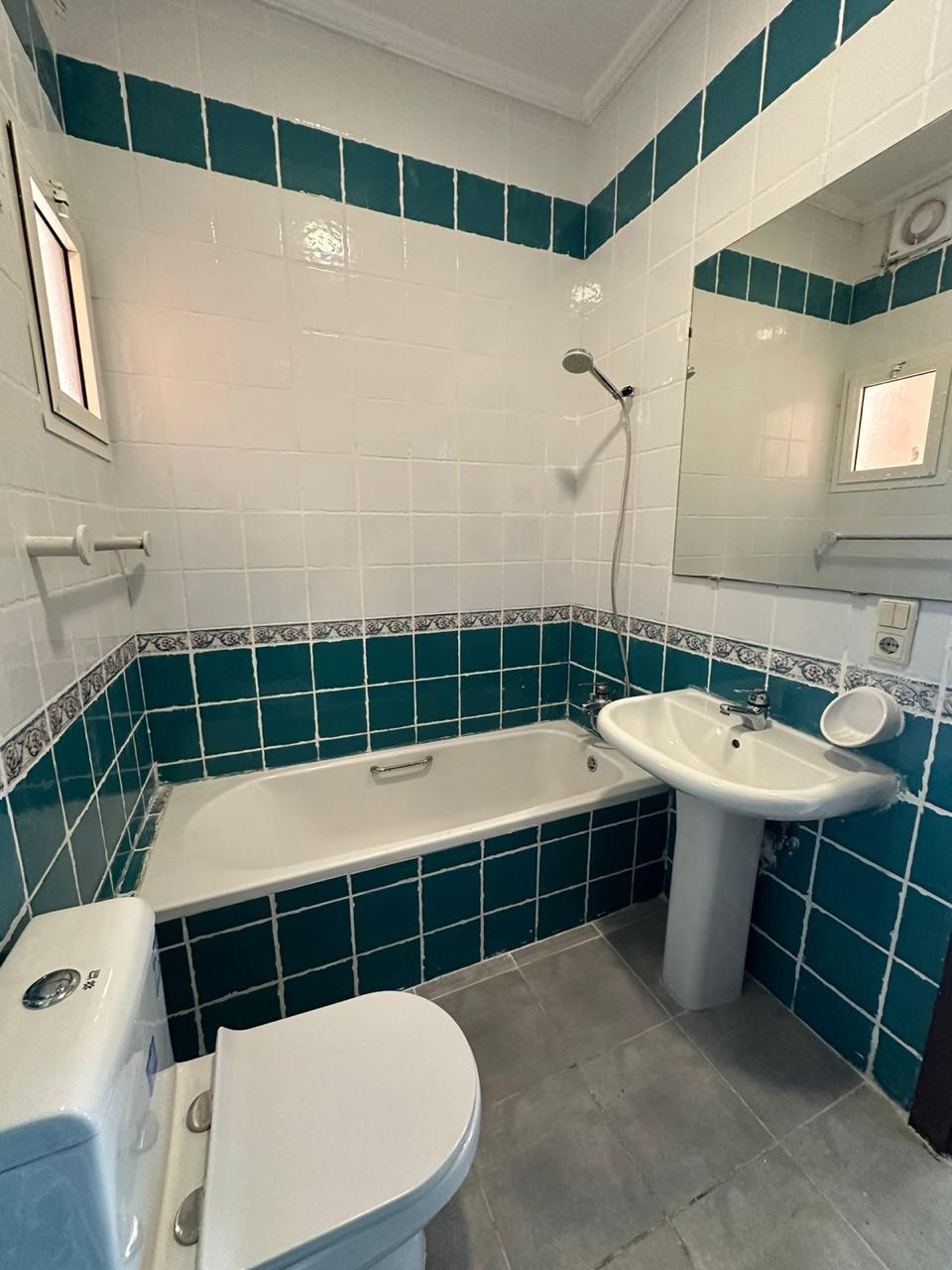 4 bedroom apartment in Durrat Al Arus, Jeddah 10