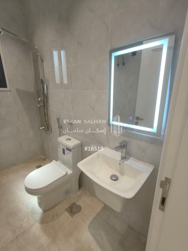 4 bedroom apartment in Al Rabwa, Jeddah 4