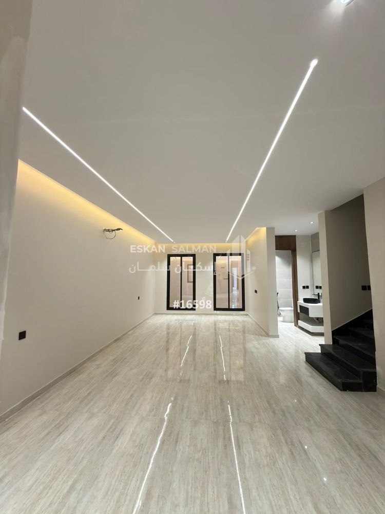 7 bedroom villa in Western Al Urafa, Taif 2