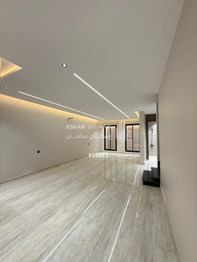 7 bedroom villa in Western Al Urafa, Taif 2