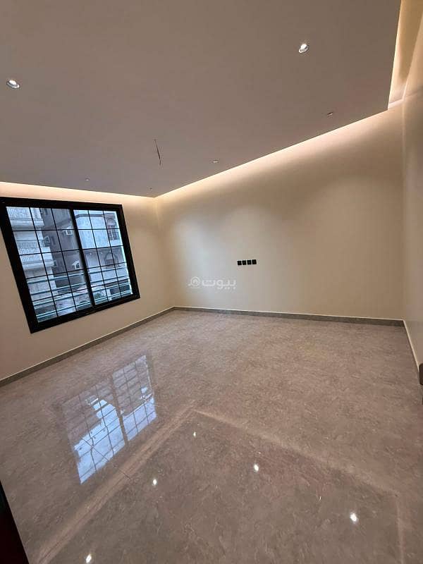 4 bedroom apartment in Madaen Al Fahd, Jeddah 5
