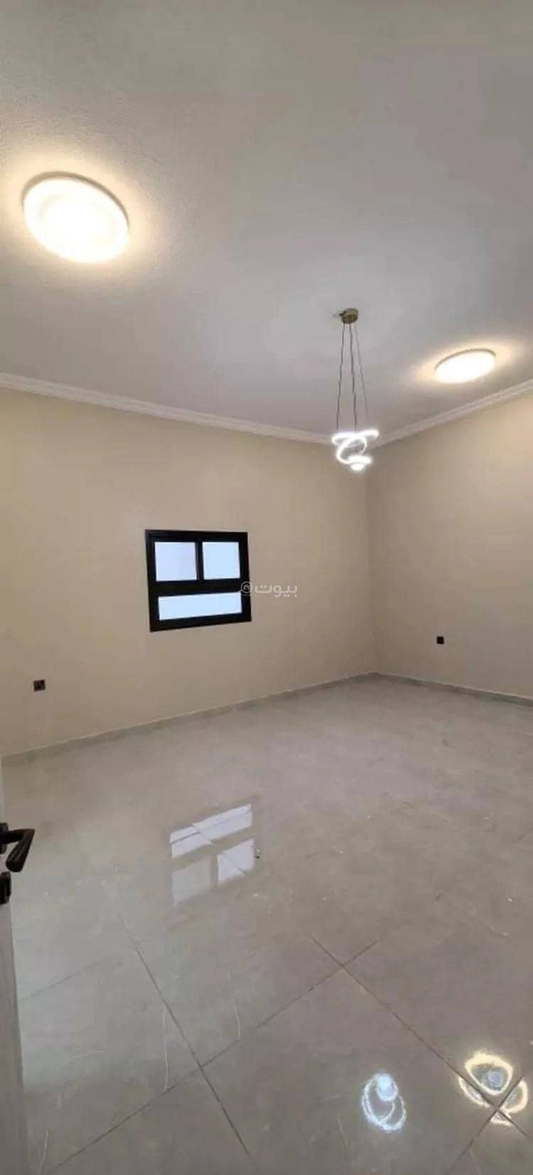 4 bedroom apartment in Madinat Al Umal, Eastern Province 4
