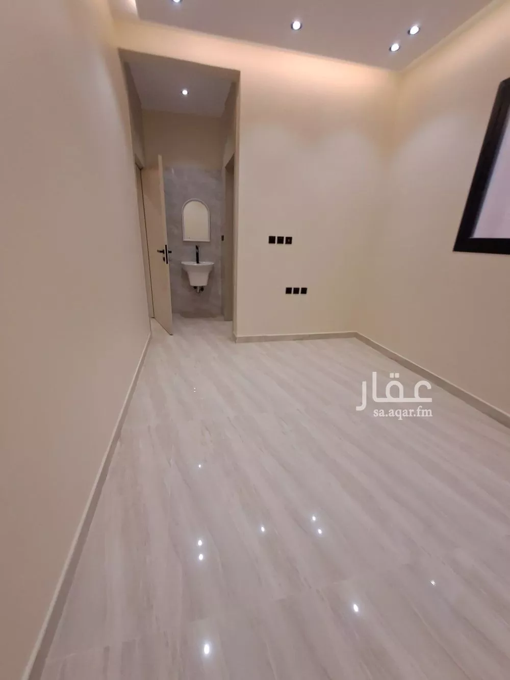 5 bedroom villa in Al Uraija Al Gharbi, Riyadh 12