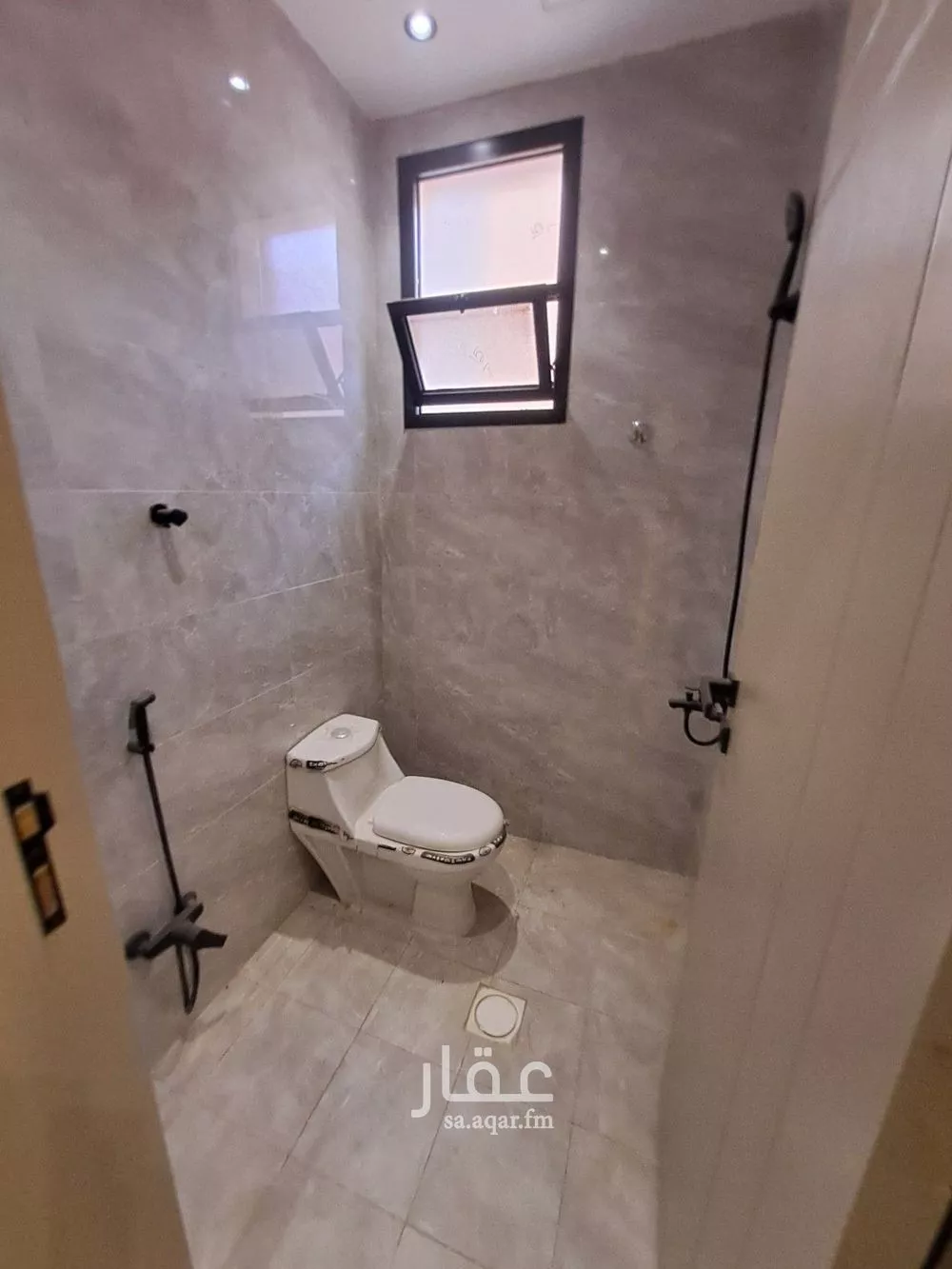 5 bedroom villa in Al Uraija Al Gharbi, Riyadh 18