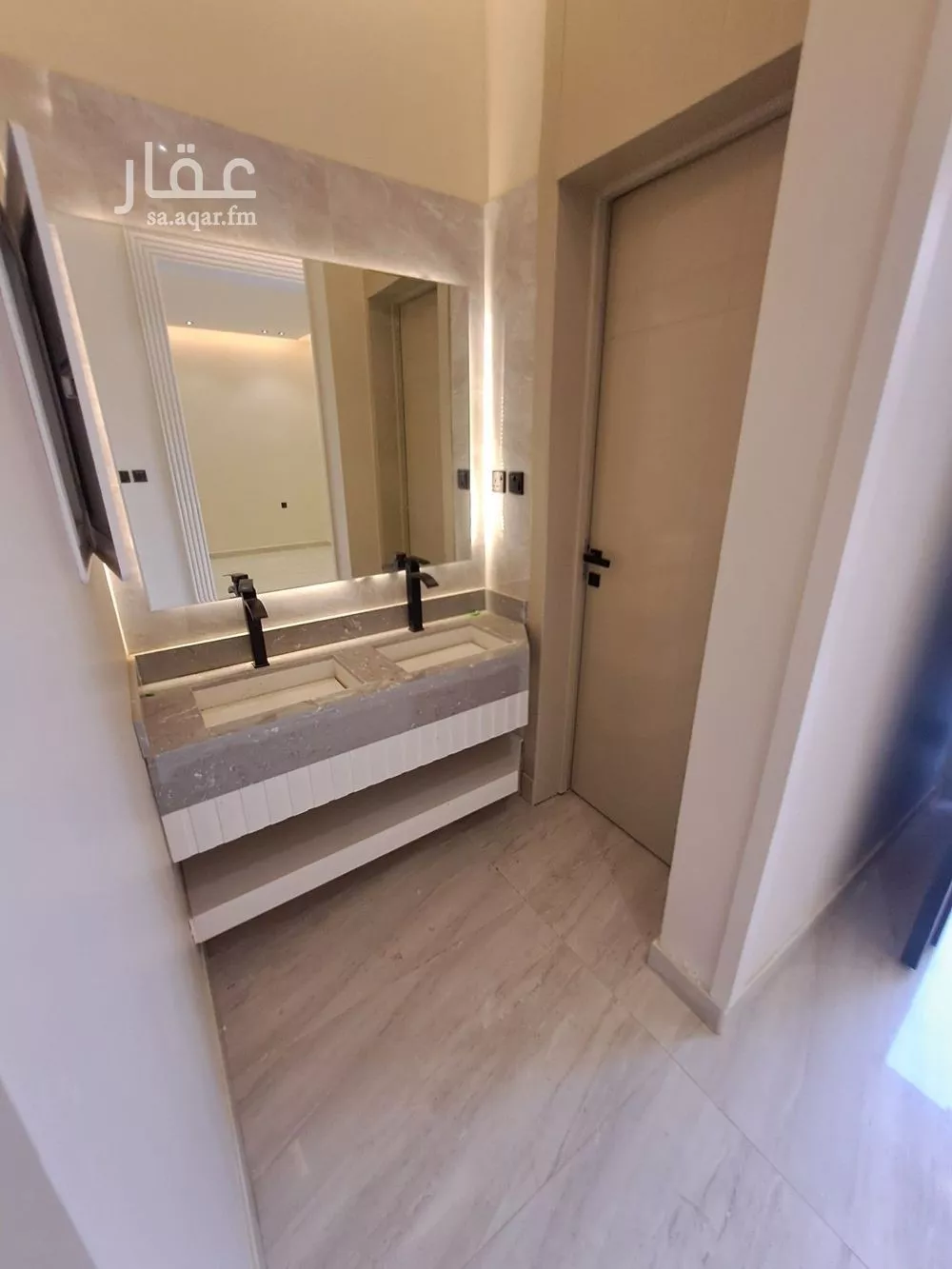 5 bedroom villa in Al Uraija Al Gharbi, Riyadh 24