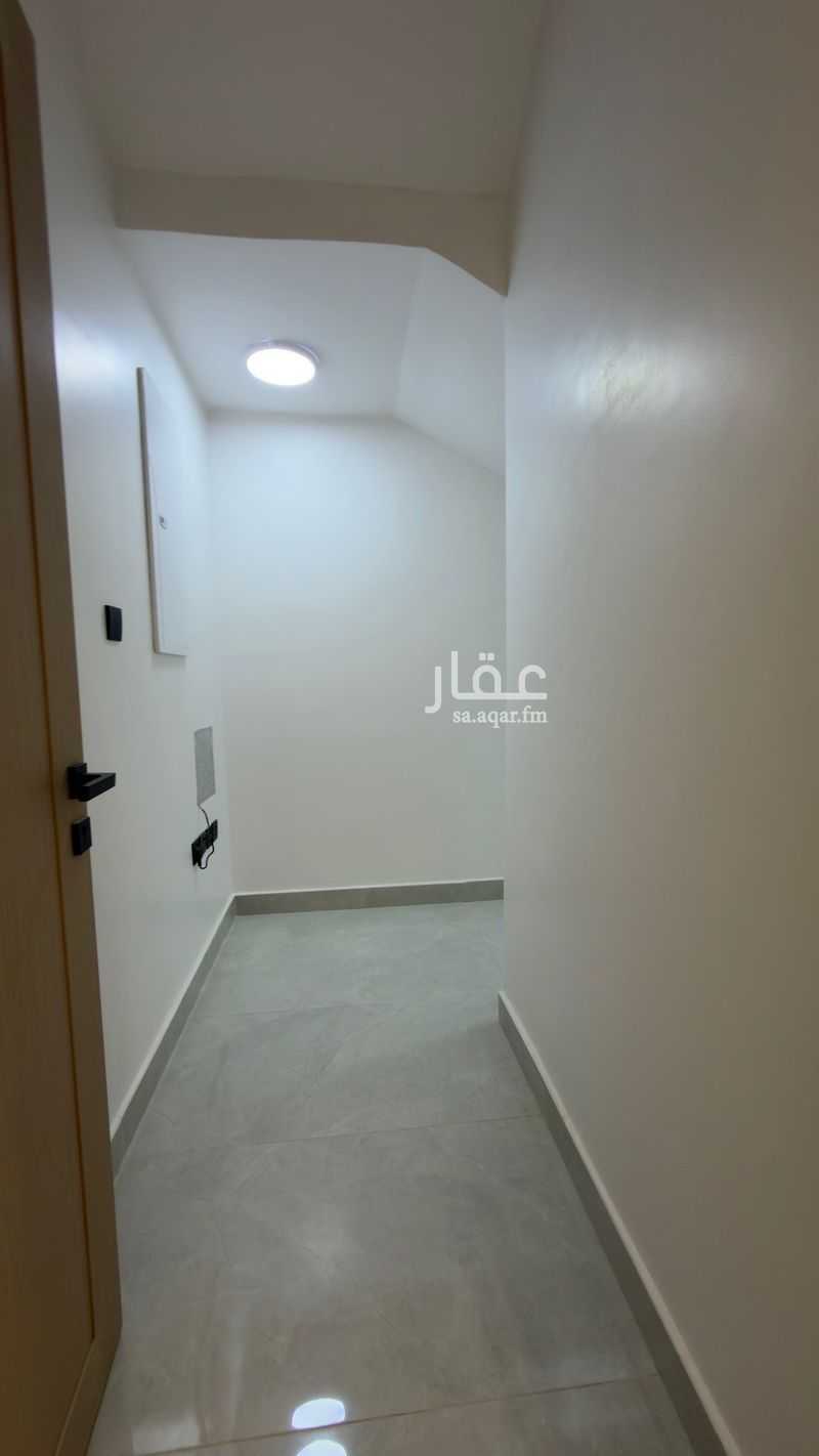 4 bedroom villa in Al Qadisiyah, Riyadh 11