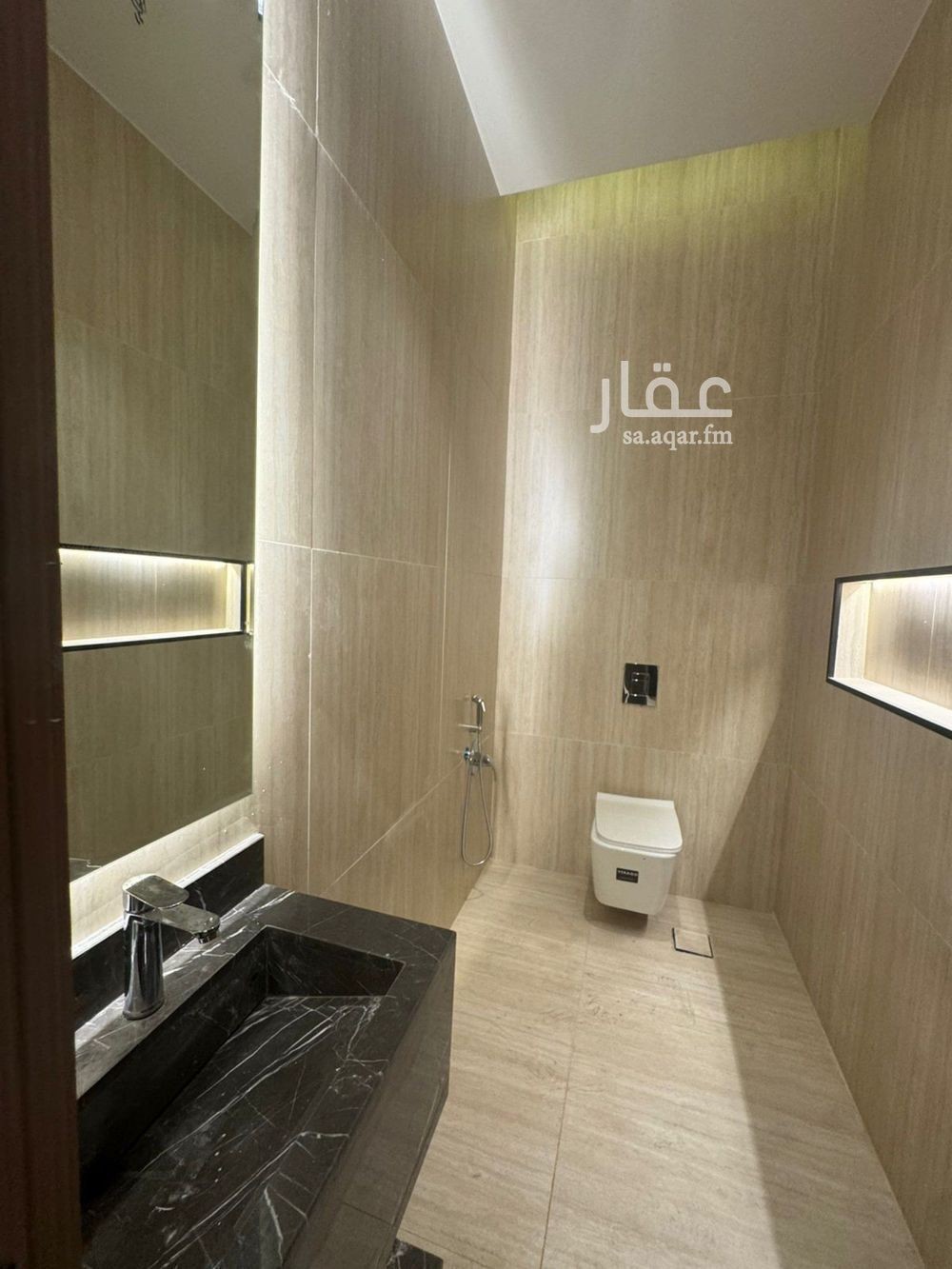 5 bedroom villa in Al Aridh, Riyadh 10