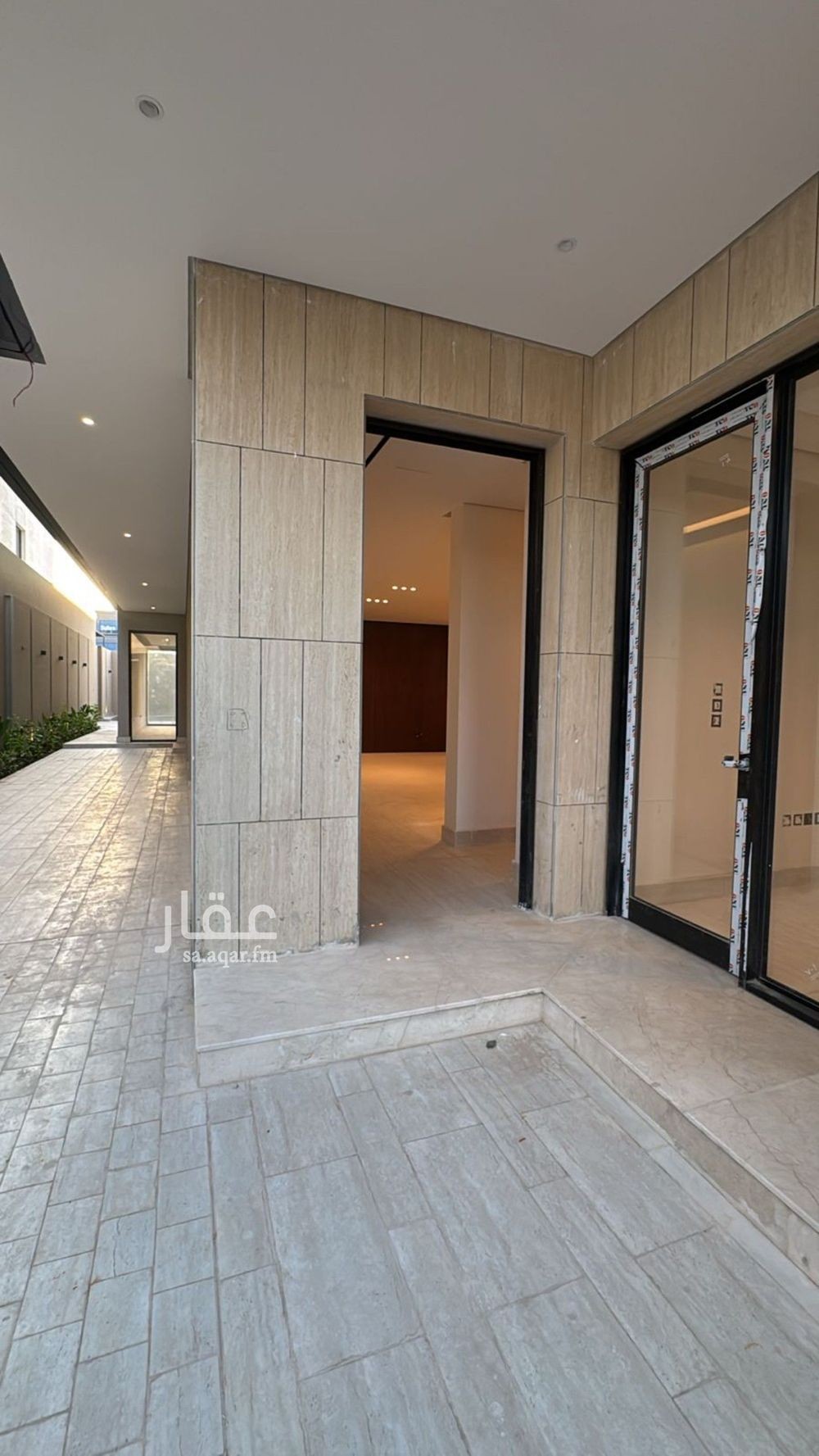 5 bedroom villa in Riyadh 9