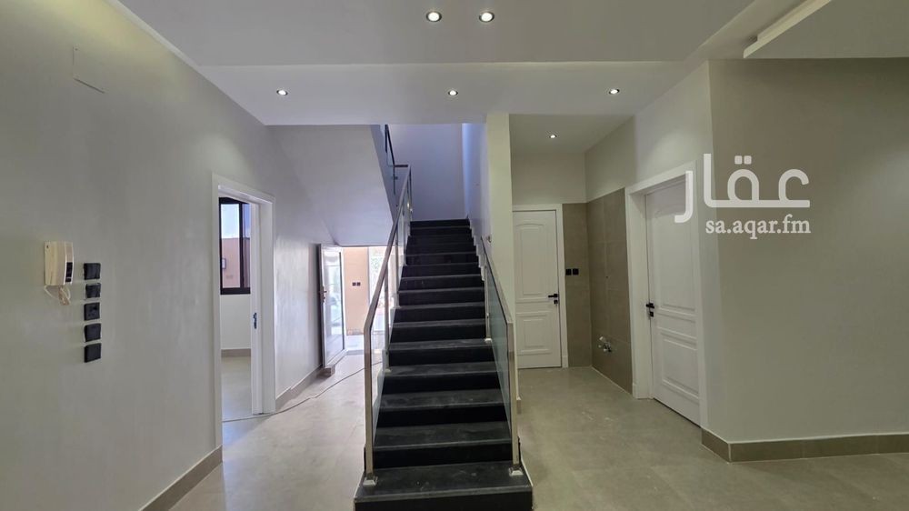 7 bedroom villa in Al Zahrah, Riyadh 8