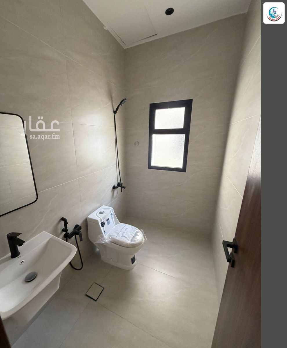 9 bedroom villa in Al Nadwah, Riyadh 5