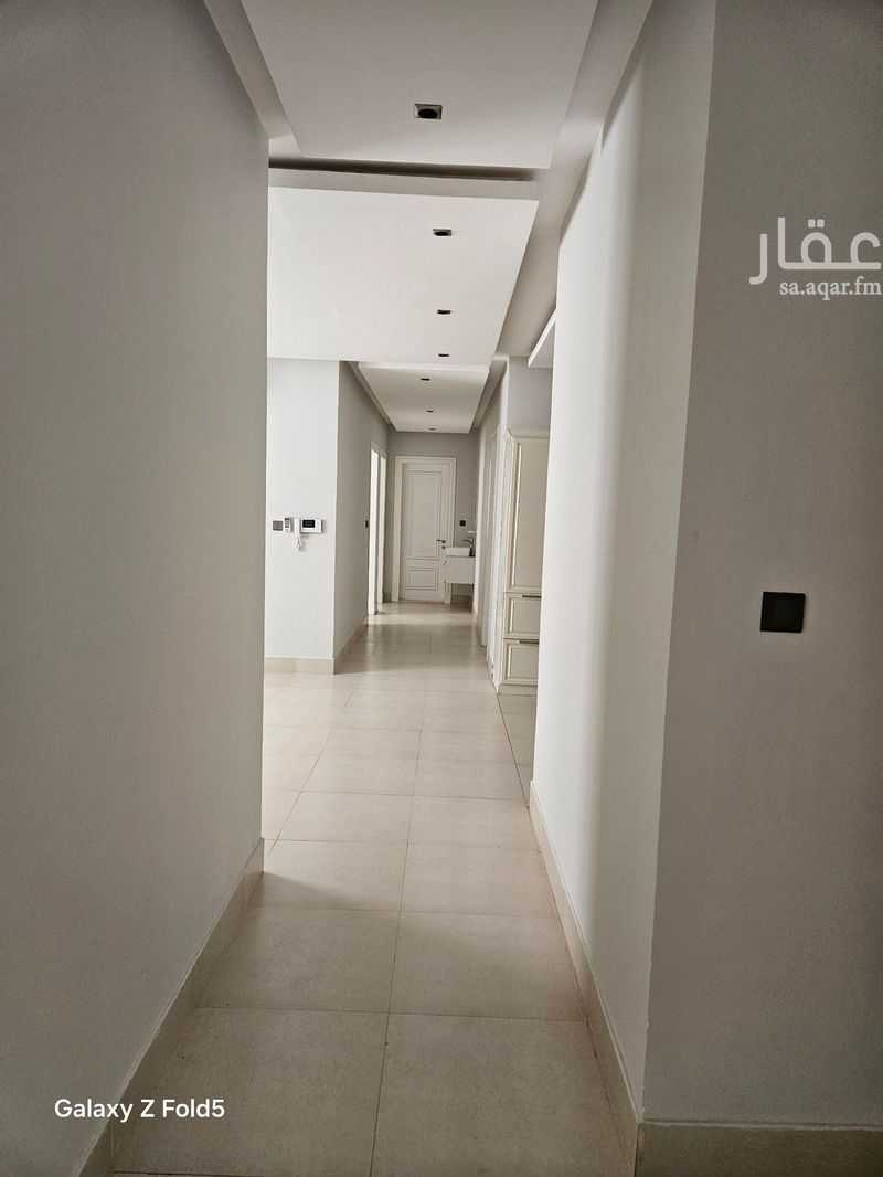 5 bedroom apartment in Al Yasmin, Riyadh 4