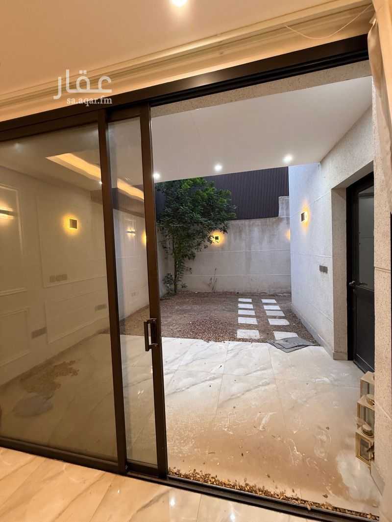 11 bedroom villa in Al Rabwa, Riyadh 9