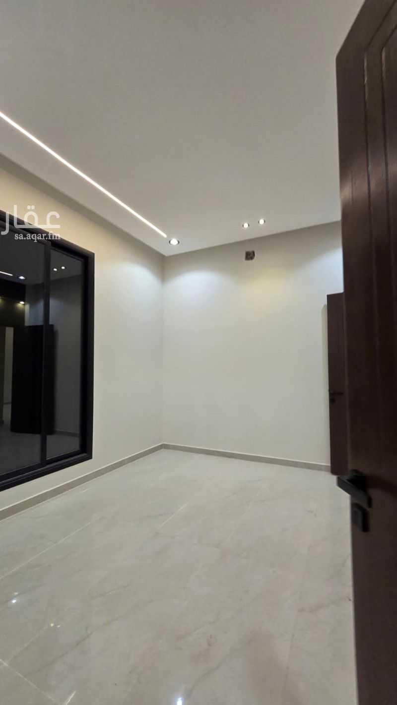 9 bedroom villa in Riyadh 10
