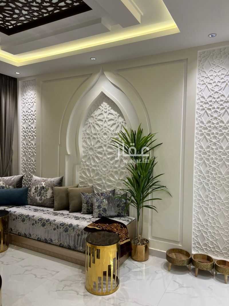 7 bedroom villa in King Fahd, Riyadh 4