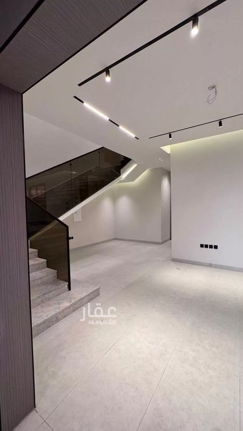 4 bedroom villa in Granada, Riyadh 5