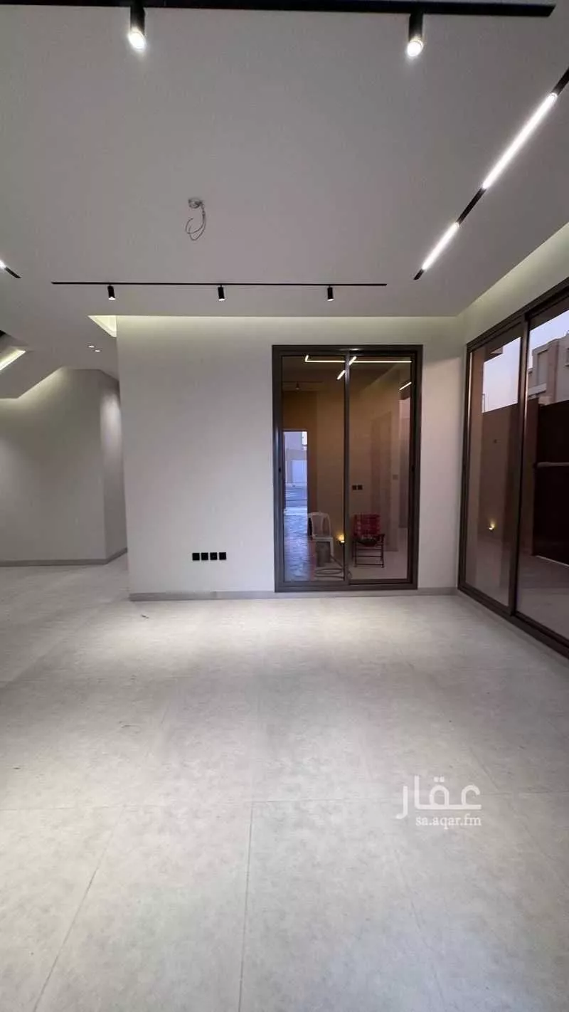 4 bedroom villa in Granada, Riyadh 6