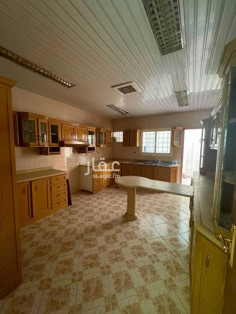 4 bedroom villa in Al Sahafah, Riyadh 4