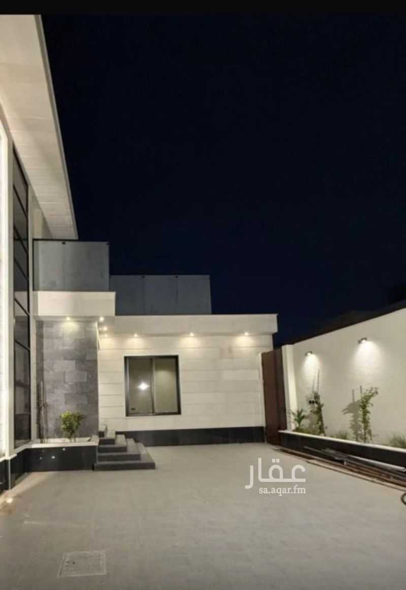 11 bedroom villa in King Fahd, Riyadh 6