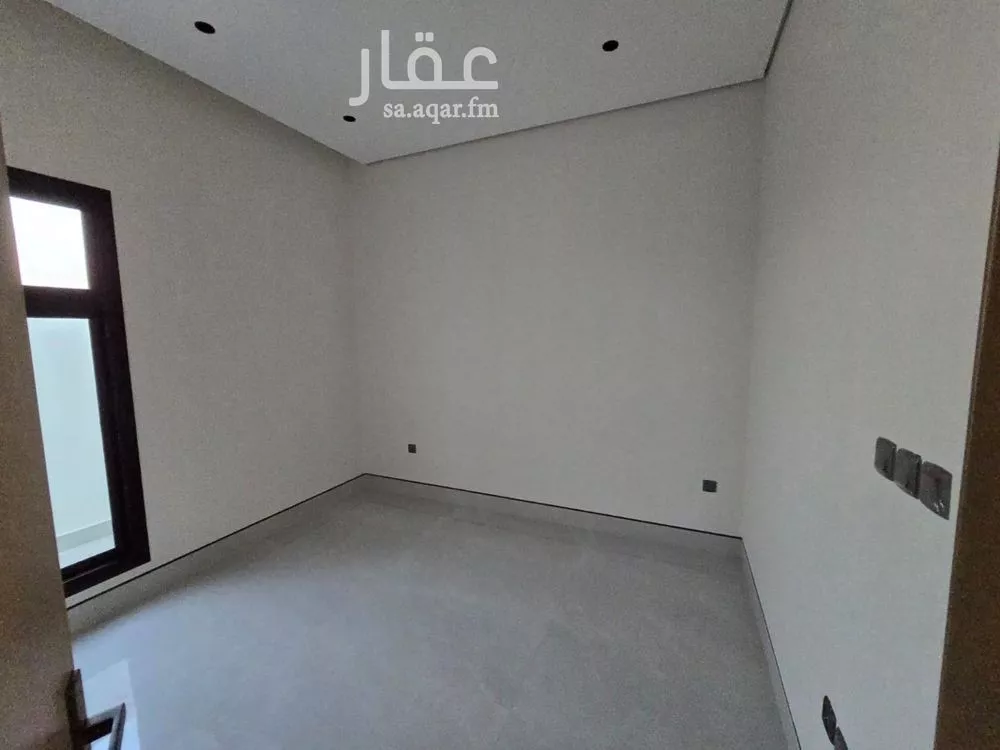 6 bedroom villa in Al Uraija Al Gharbi, Riyadh 18