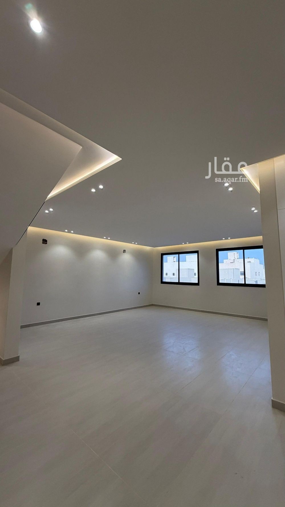 5 bedroom villa in Riyadh 13