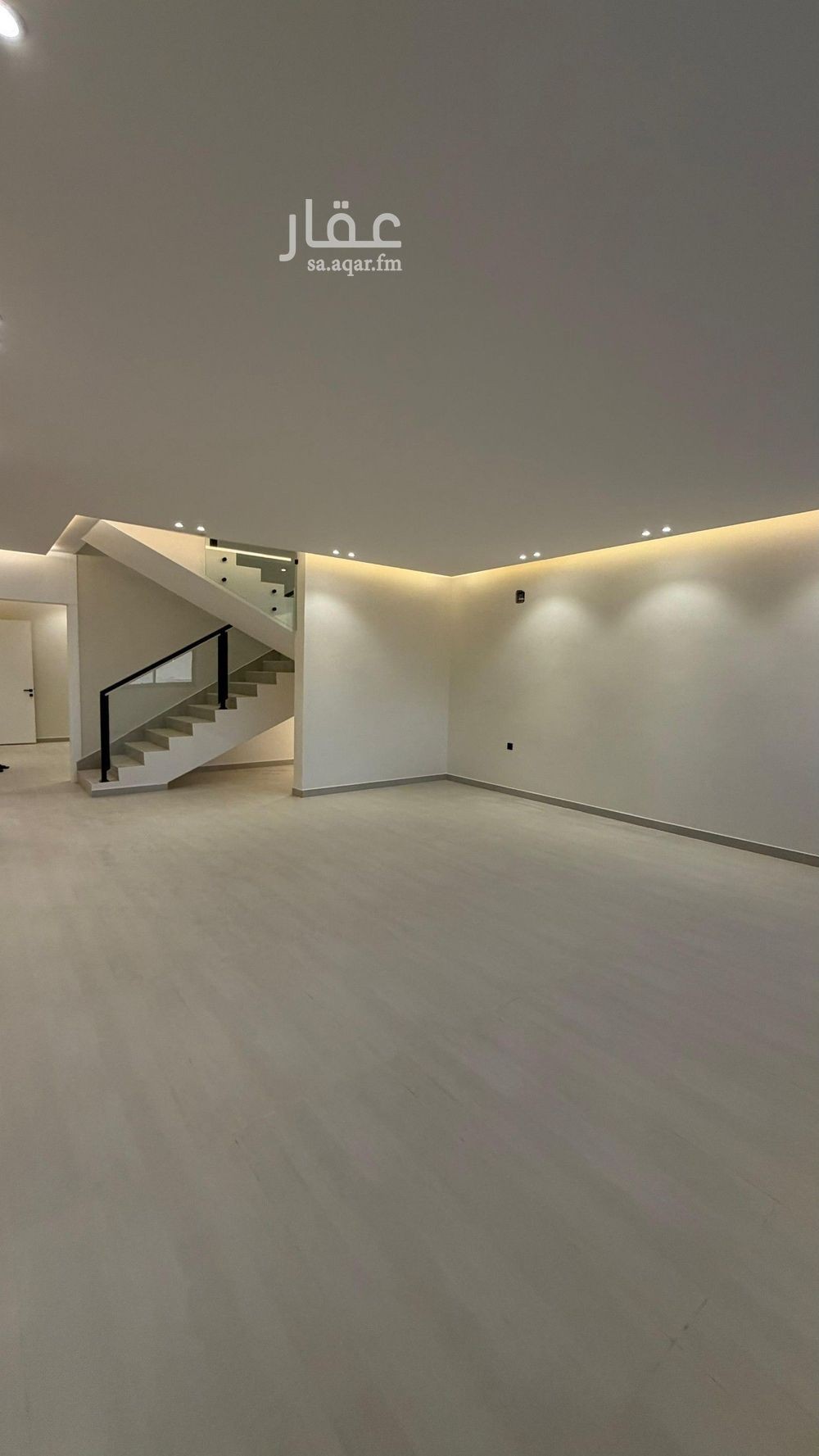 5 bedroom villa in Riyadh 15