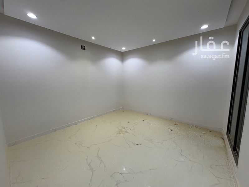 5 bedroom villa in Riyadh 13