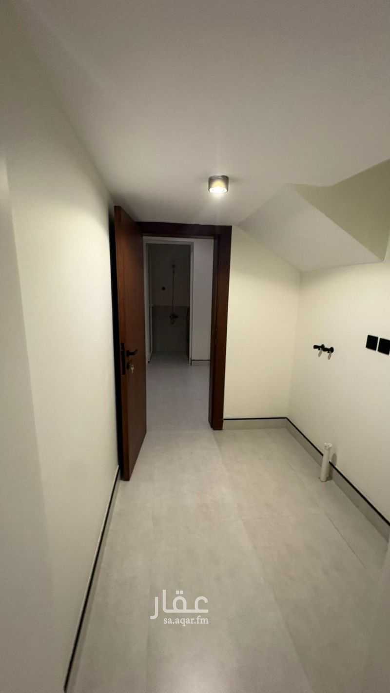 8 bedroom villa in Al Nadwah, Riyadh 6