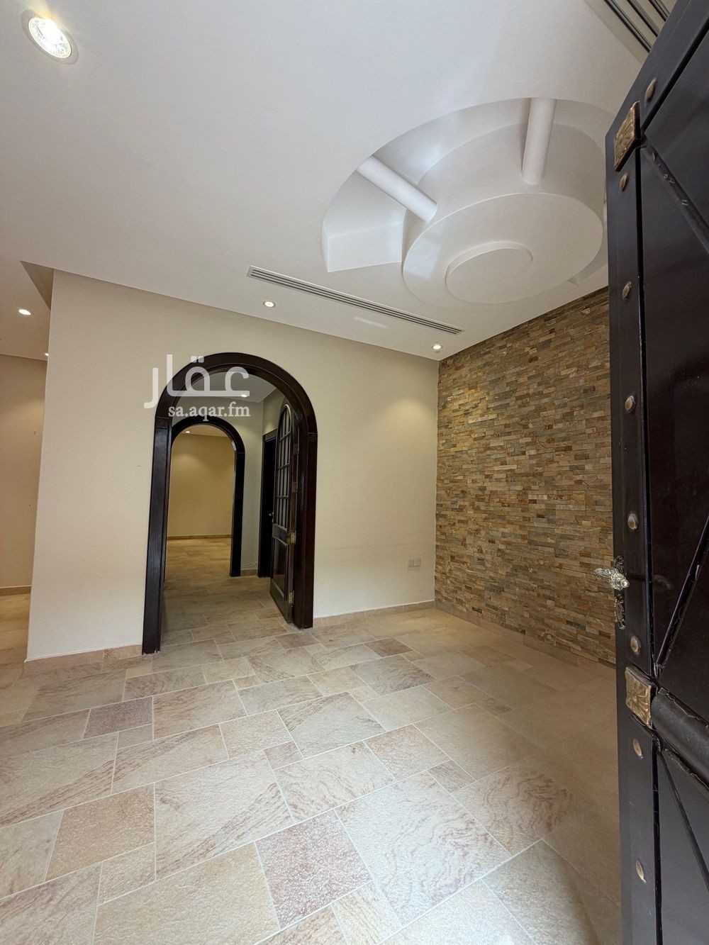 4 bedroom villa in Hittin, Riyadh 5
