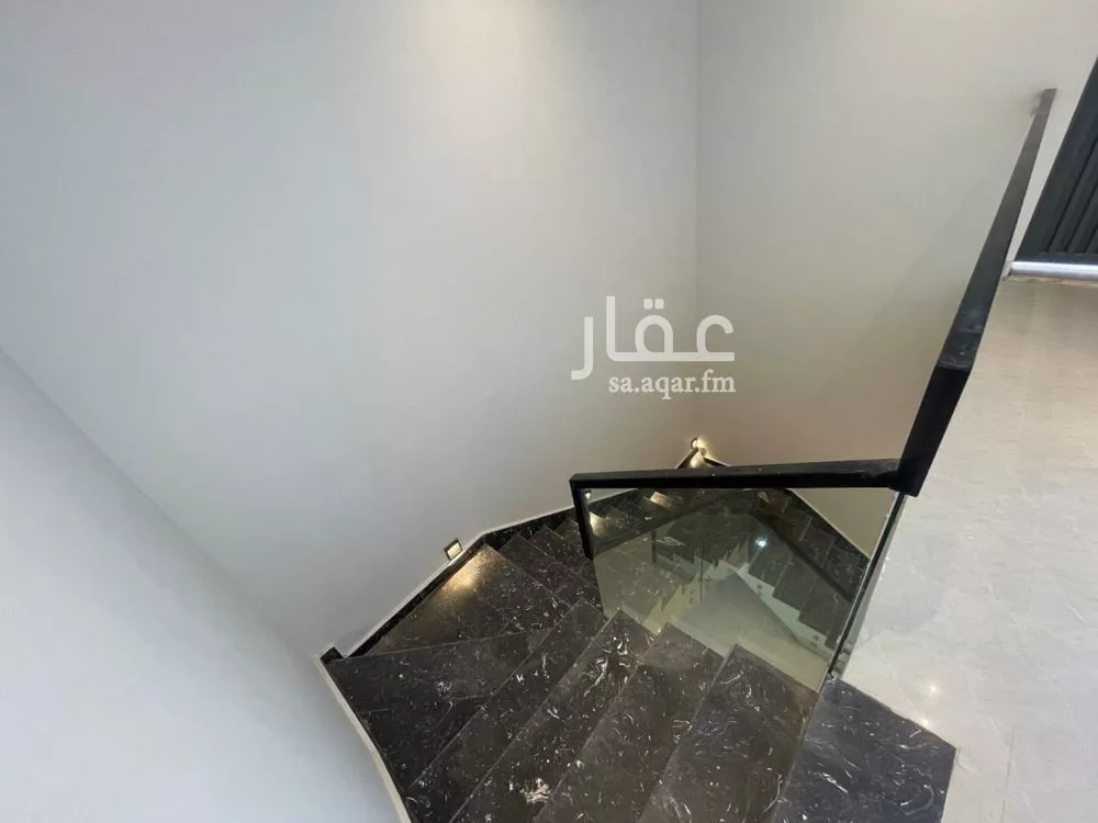6 bedroom villa in Al Munsiyah, Riyadh 4