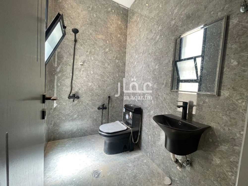 6 bedroom villa in Al Munsiyah, Riyadh 25