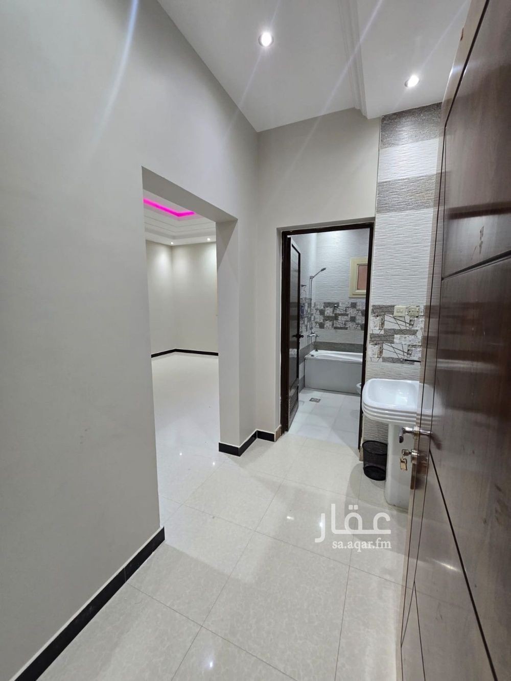 3 bedroom villa in Irqah, Riyadh 28