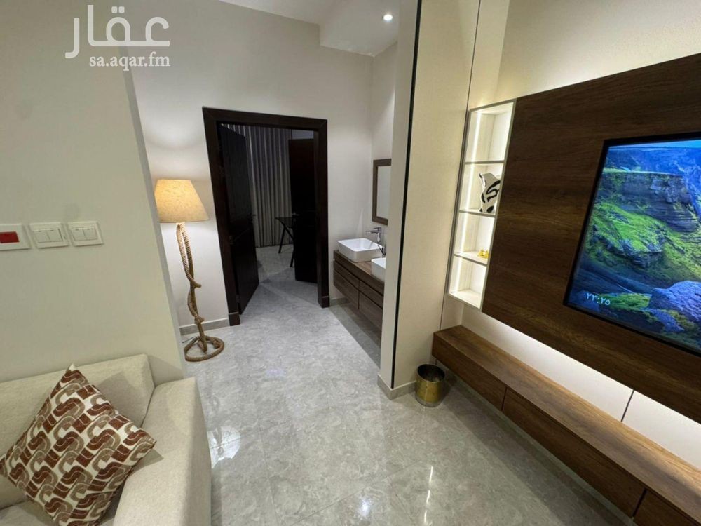 5 bedroom villa in Al Sahafah, Riyadh 4