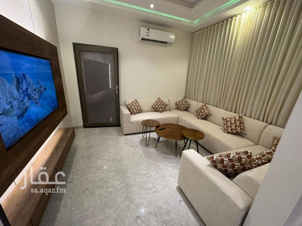 5 bedroom villa in Al Sahafah, Riyadh 7