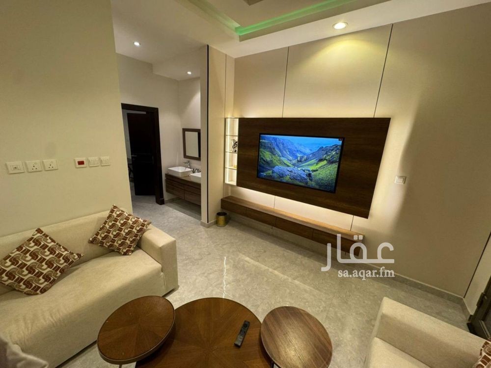 5 bedroom villa in Al Sahafah, Riyadh 8